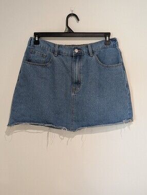 Denim Mini Skirt in Medium Blue with Elastic Waist Band Size OXL